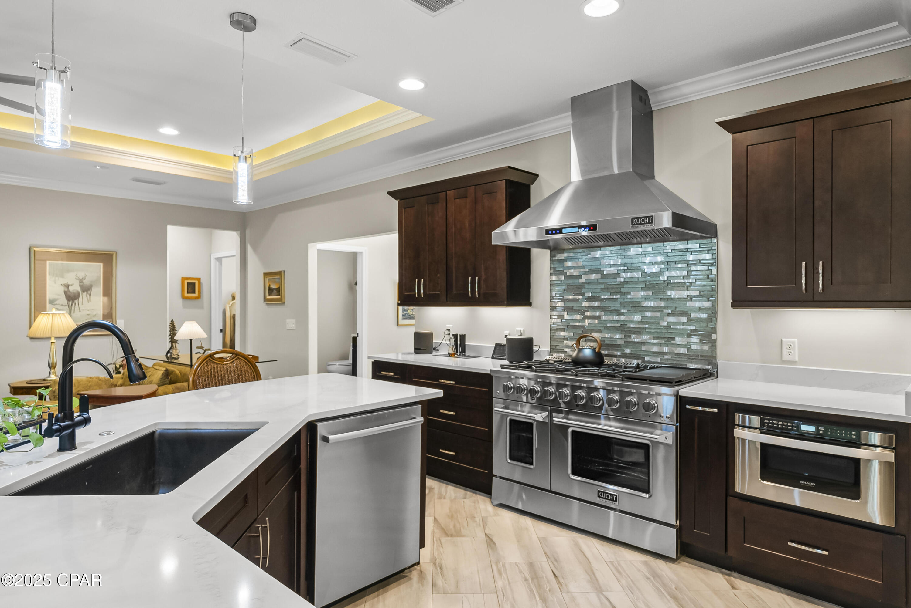 Image 16 For 112 White Oaks Boulevard