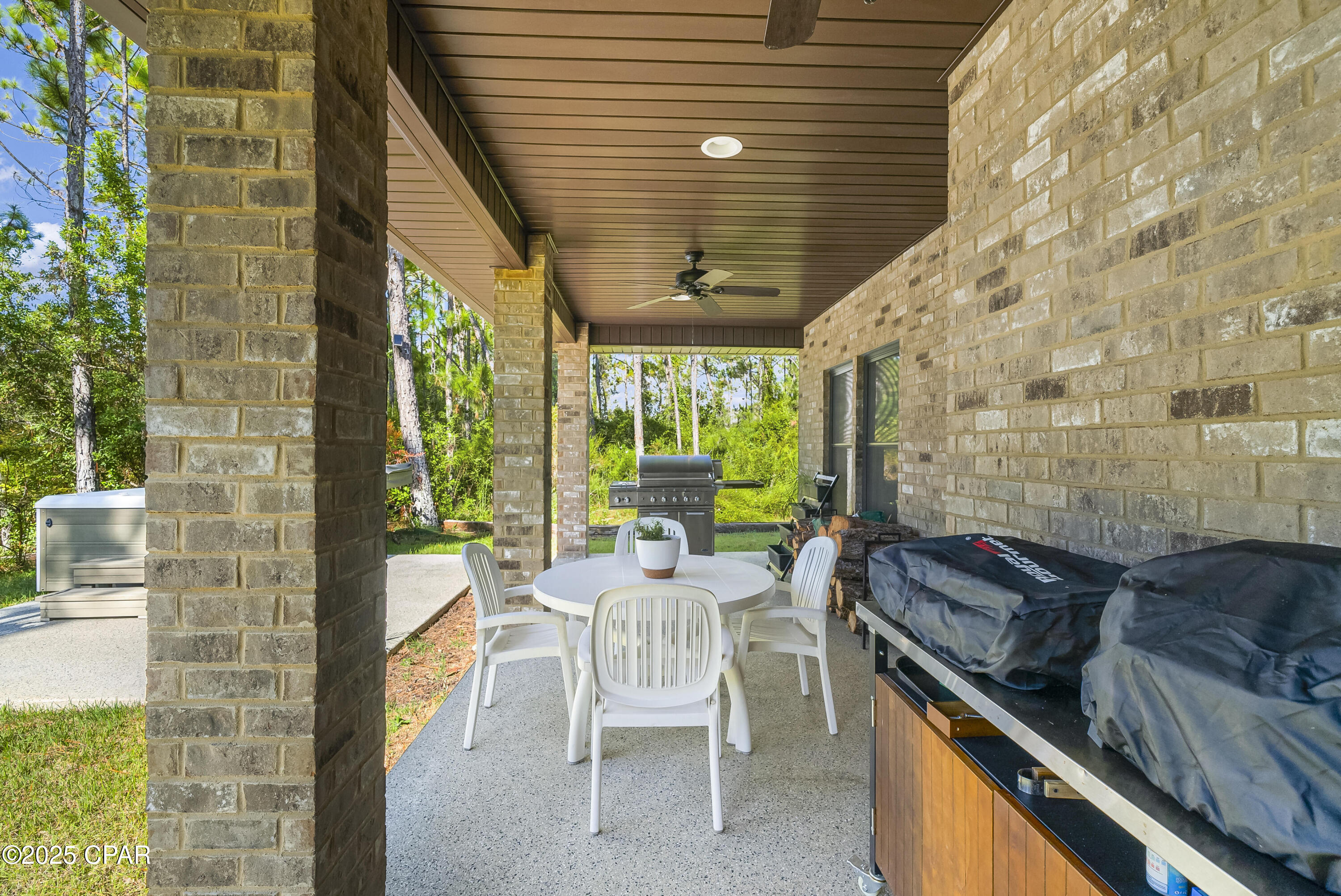 Image 37 For 112 White Oaks Boulevard