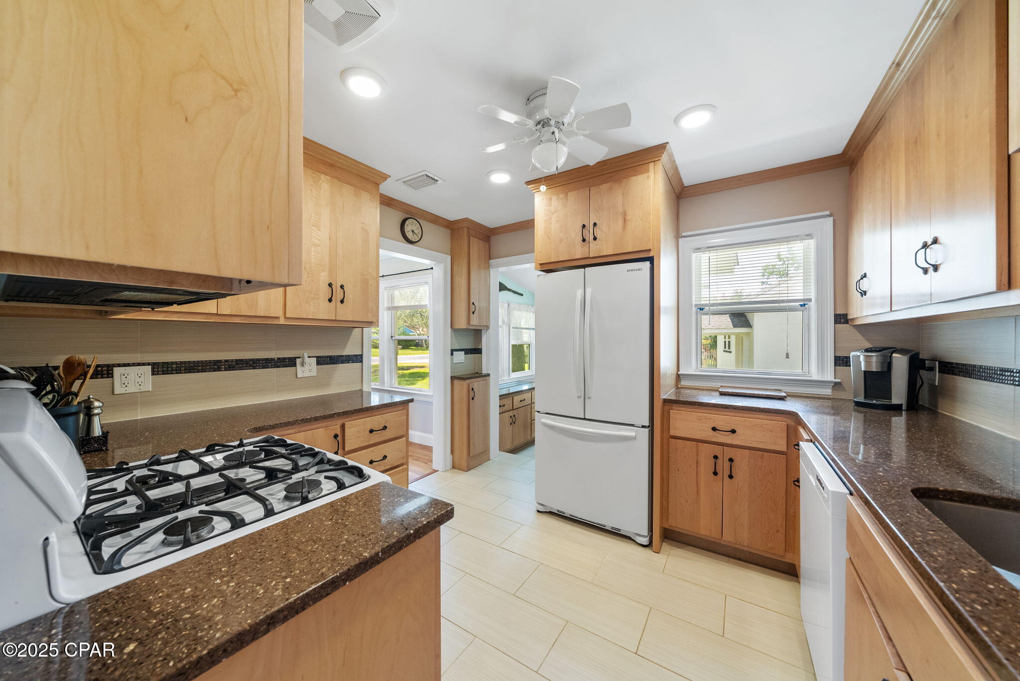 Dedurjyrbs89_ahf4r1jh6tpqfepa0wqv5g3ypdh6us