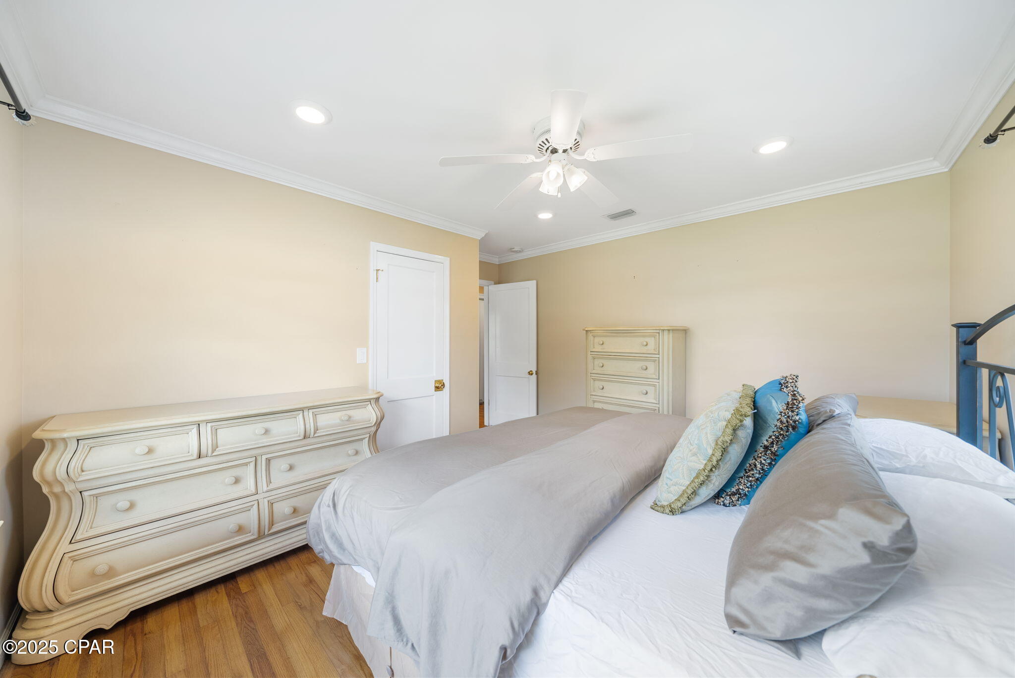 Jo7mng2xxy6bcy7gxkbeq3qyw0bl P Yuthaw Qd4gs