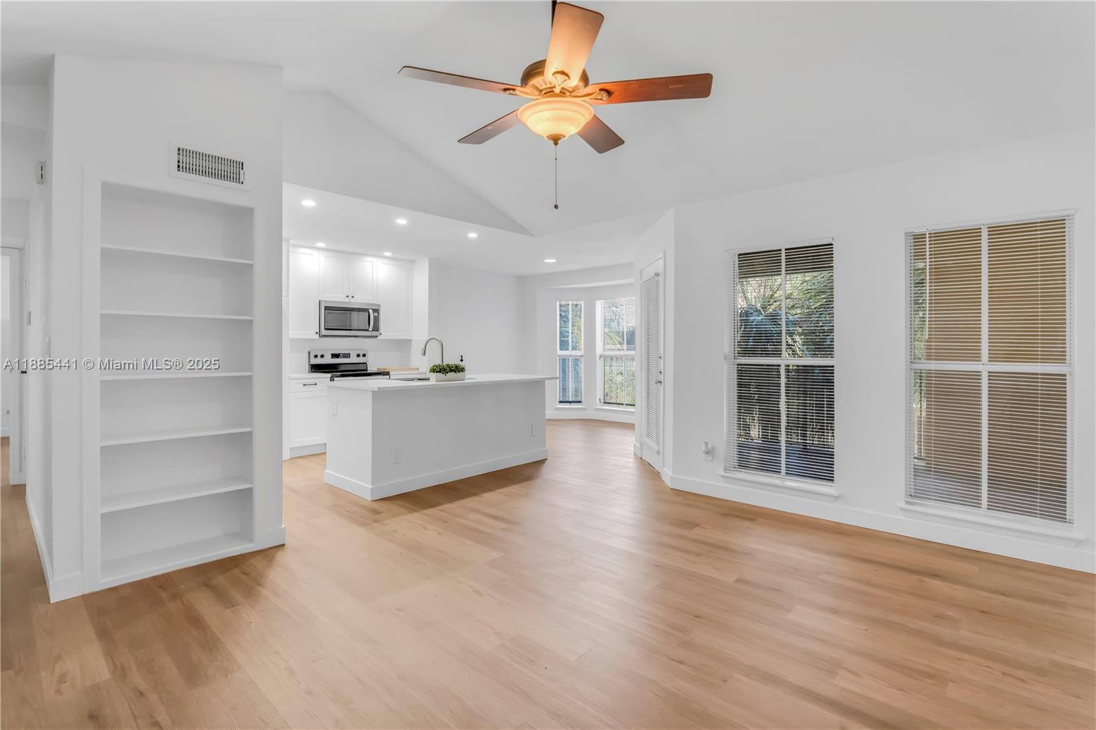 Property photo # 4