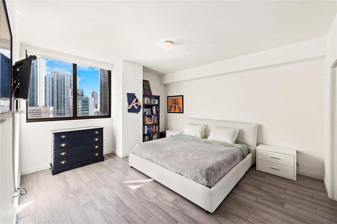 Property photo # 9