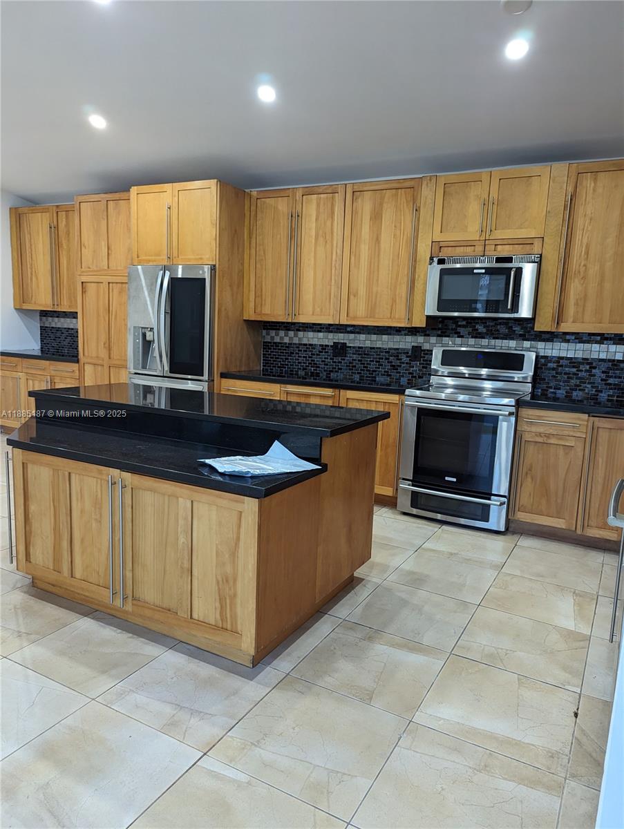 Property photo # 4