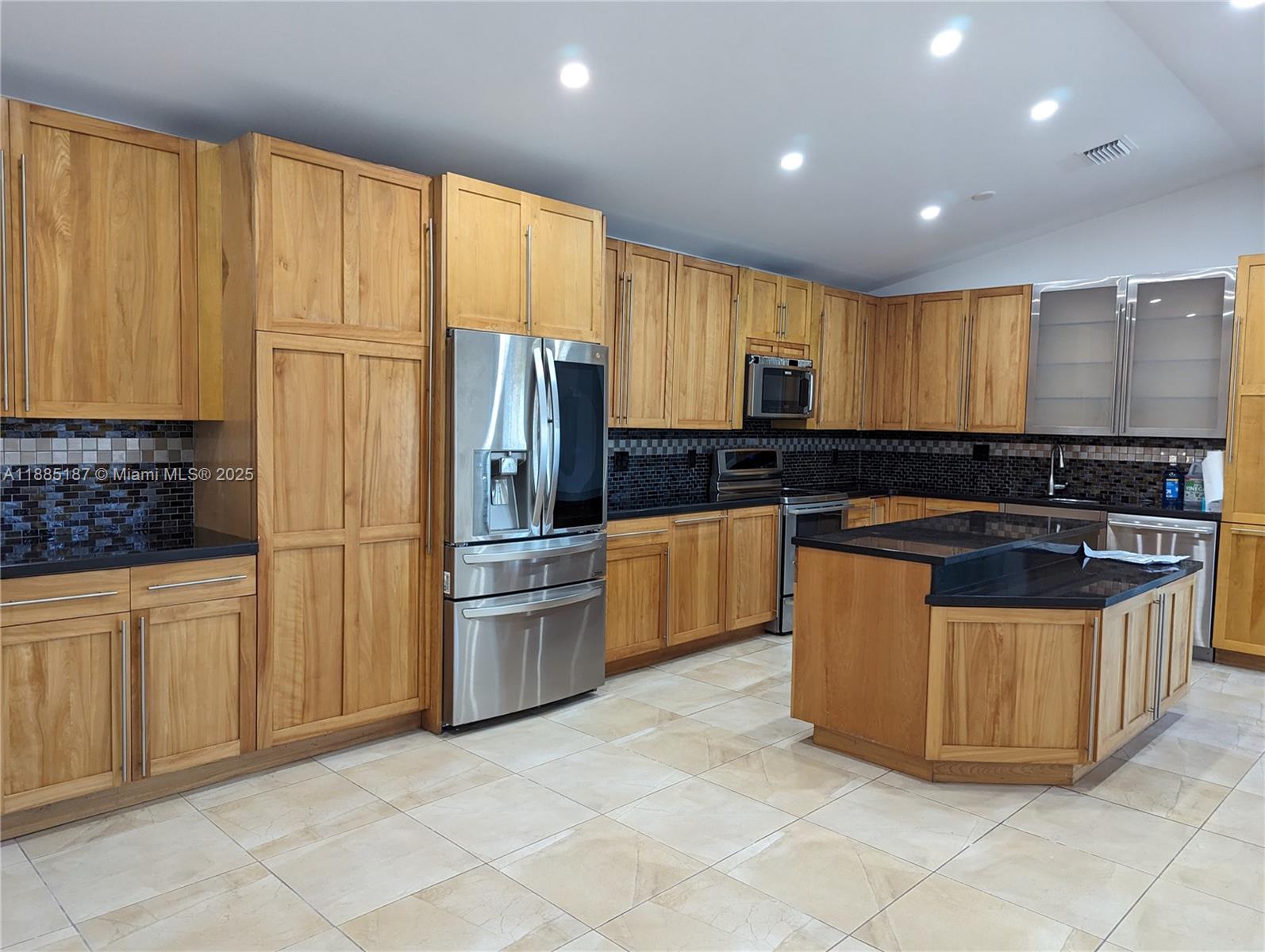 Property photo # 2