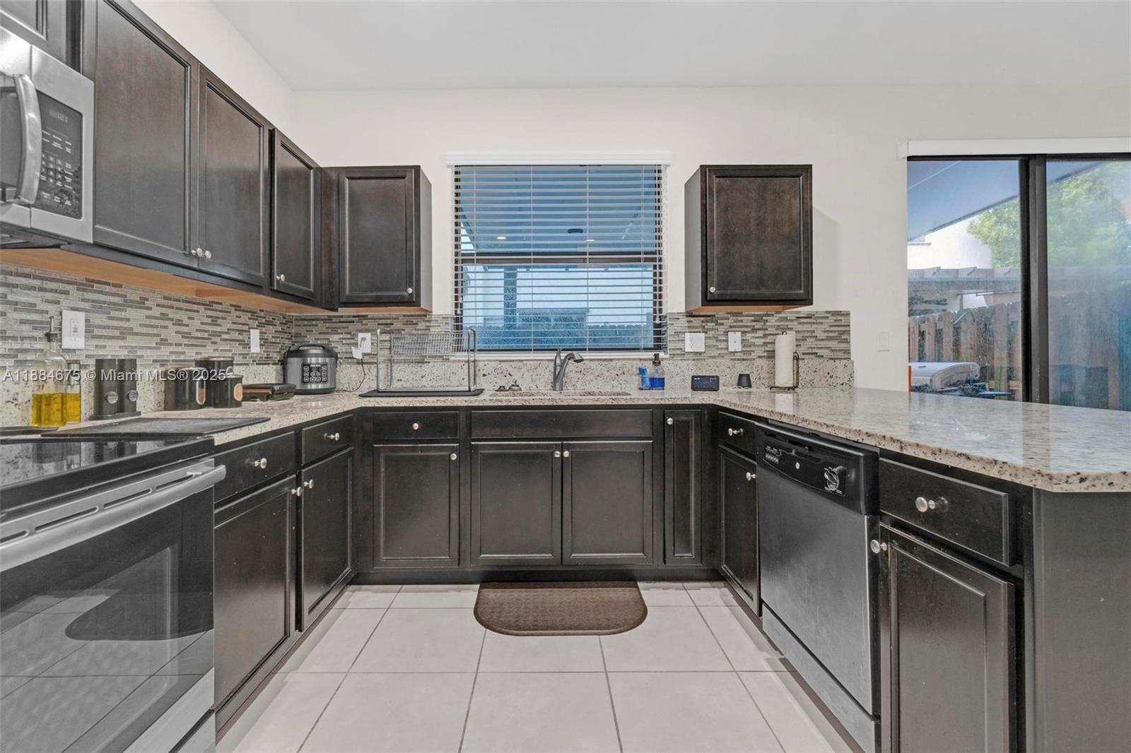 Property photo # 4