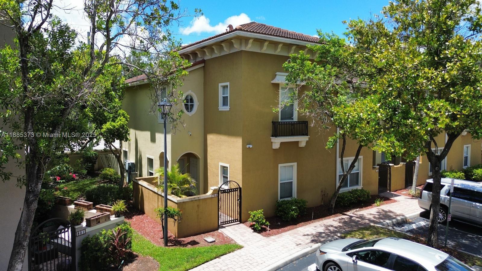 2851 Prospect Rd Unit 704, Tamarac, Florida 33309