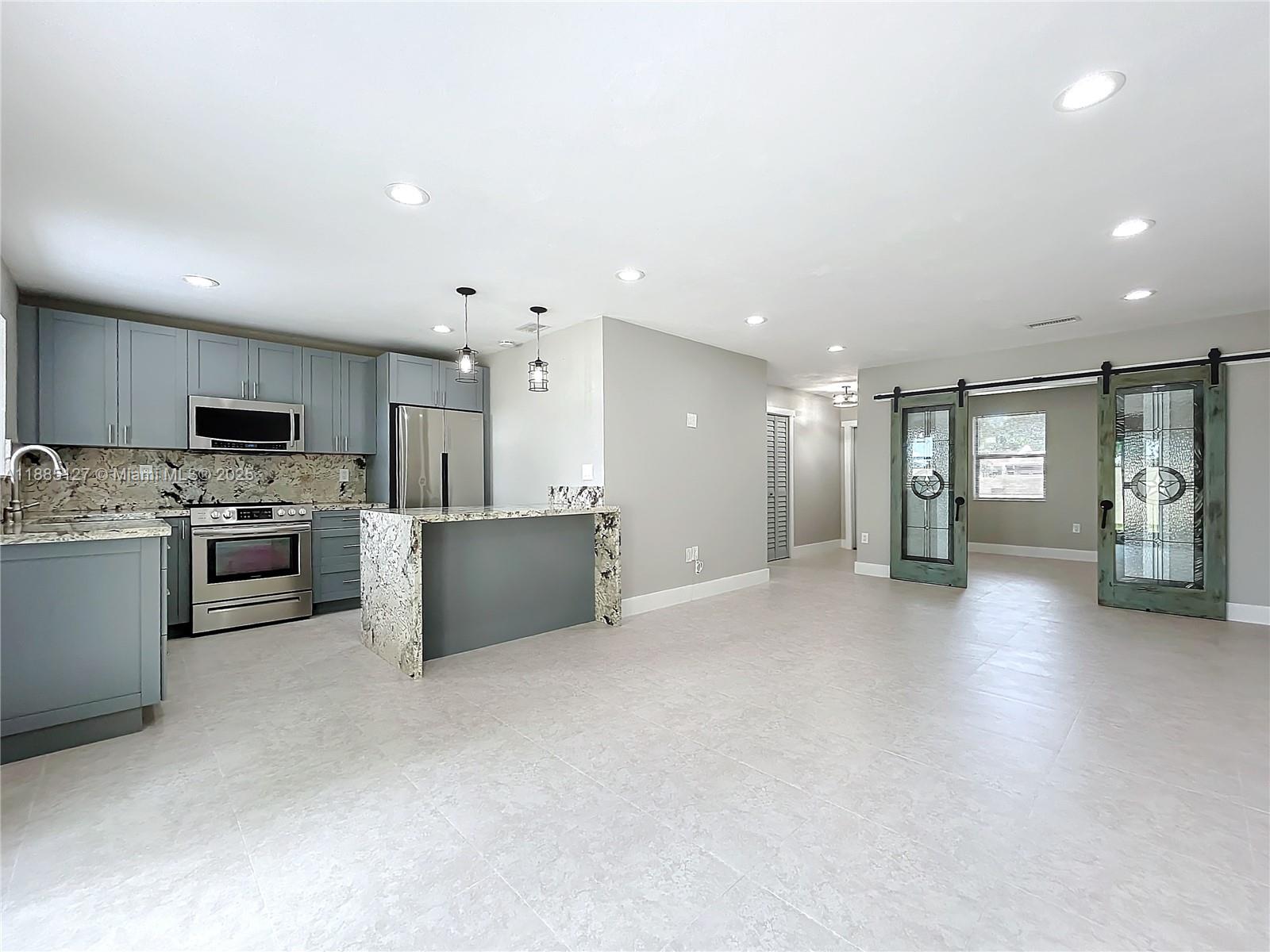 Property photo # 0