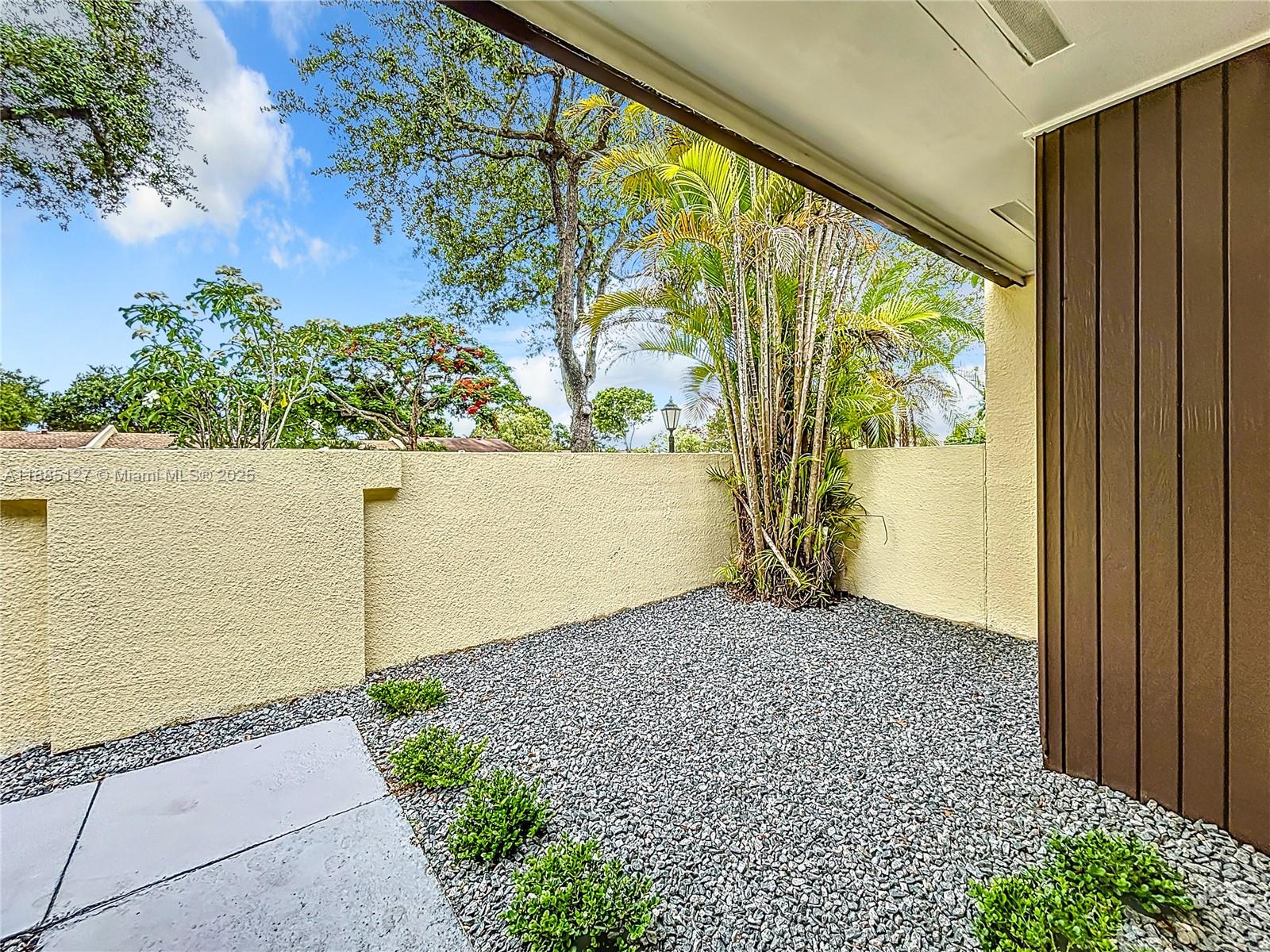Property photo # 9