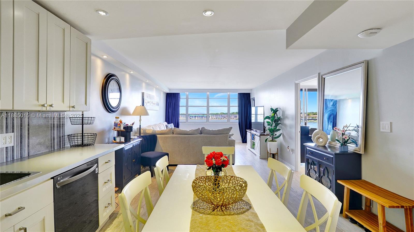 Property photo # 4