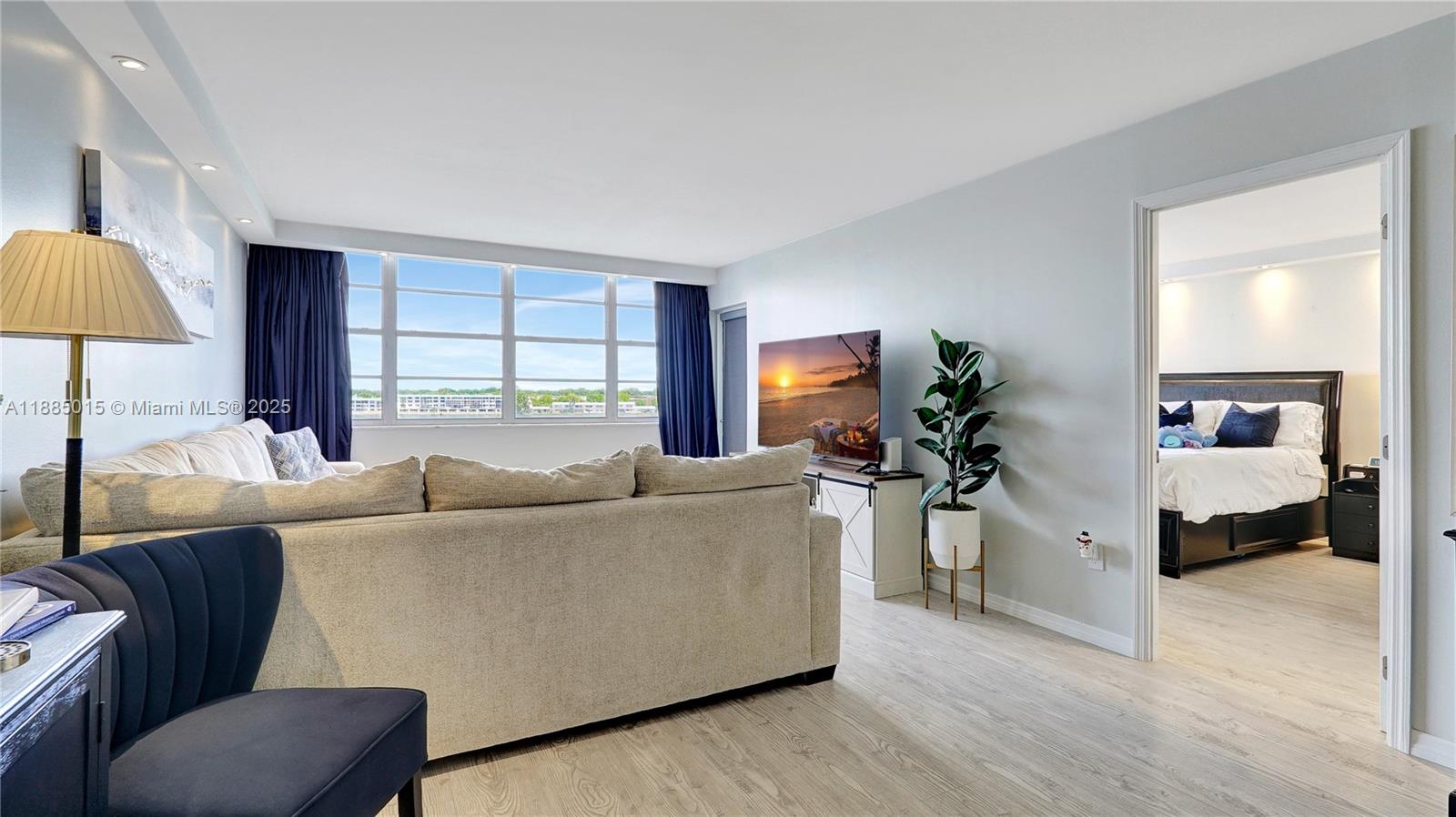 Property photo # 9
