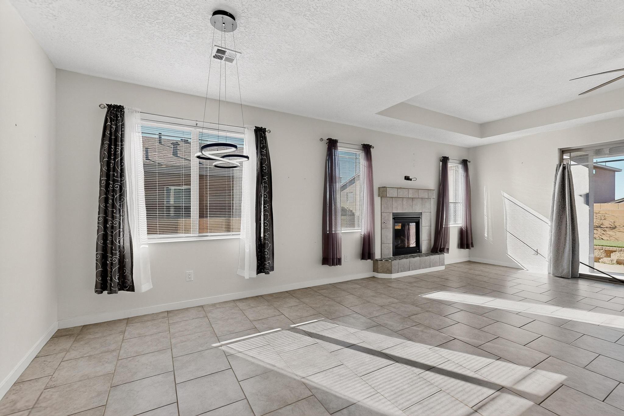 2634 CAMINO PLATA Loop NE 