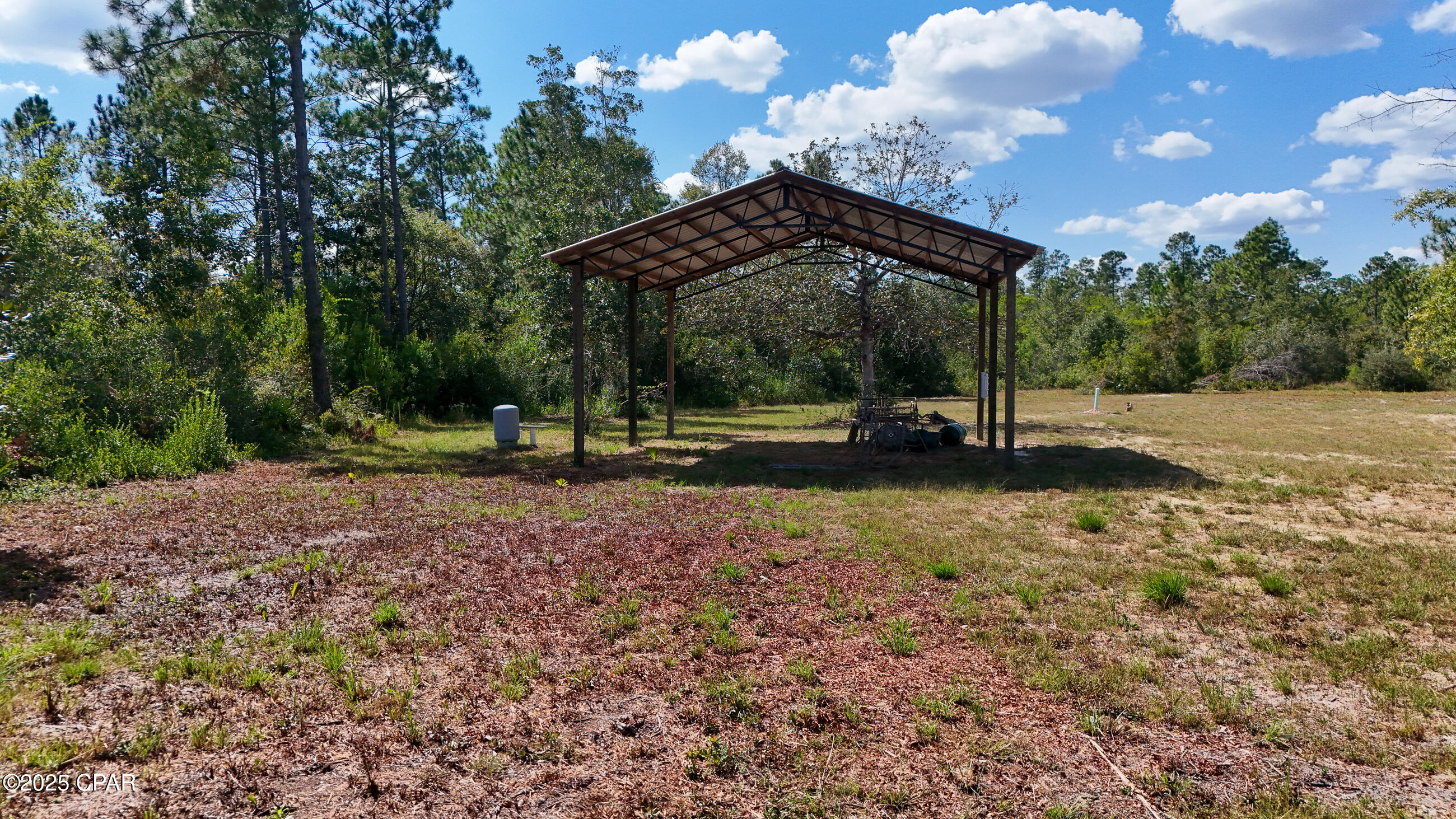 Image 10 For 17485 Woodland Avenue