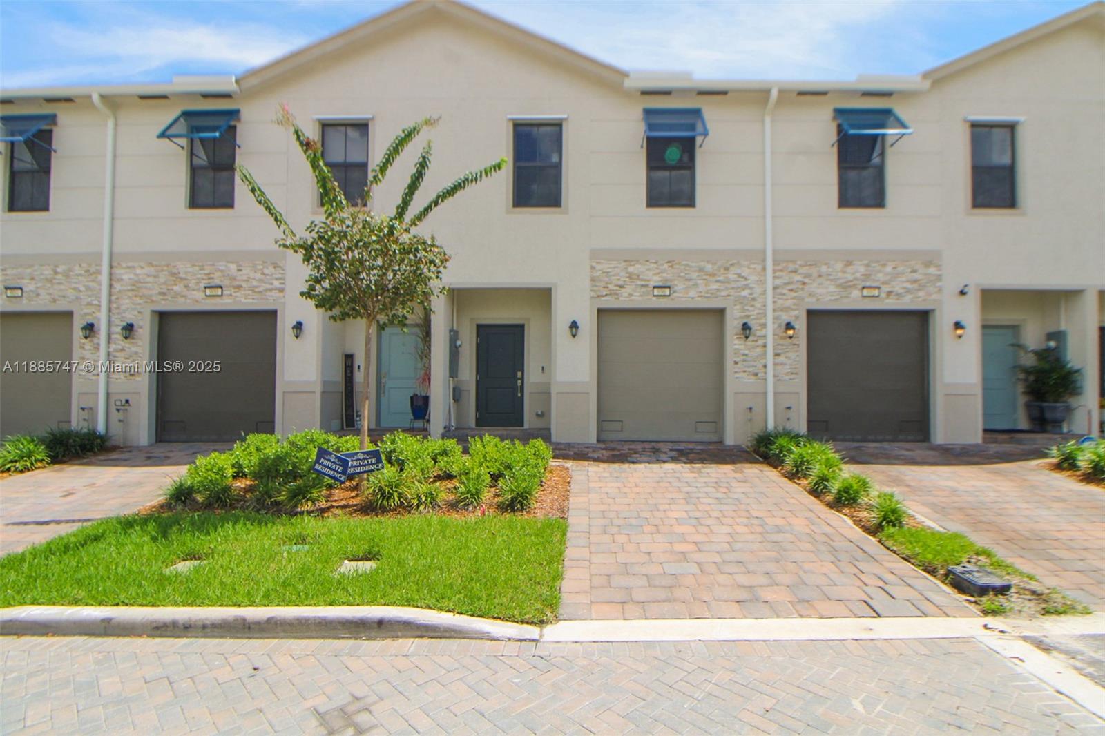 Property photo # 0
