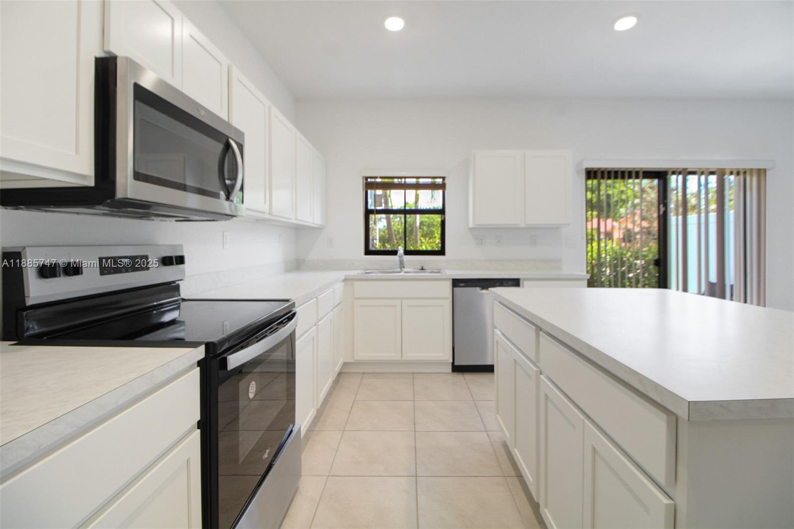Property photo # 6