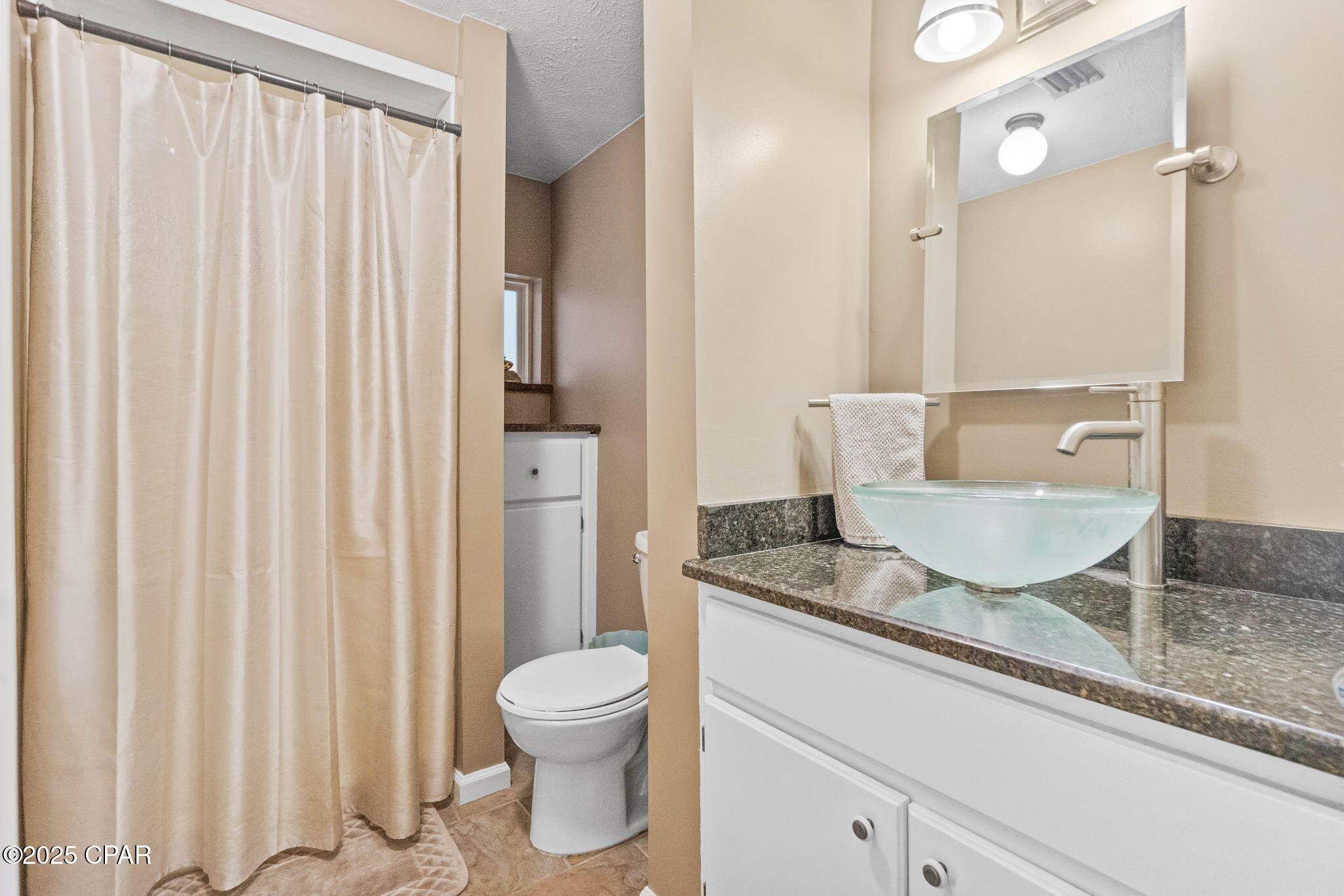 Wqzczecfg_dwk_6ltv4q_ligouox61r4wt2fbnvyftc