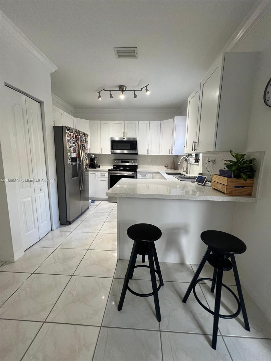Property photo # 9