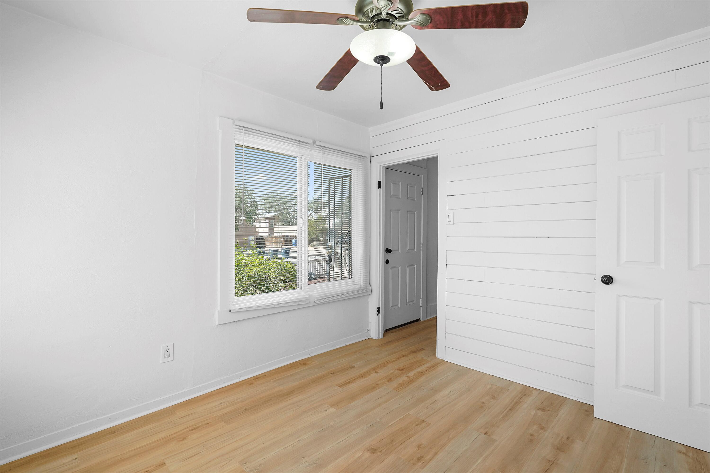 412 HARVARD Drive SE 