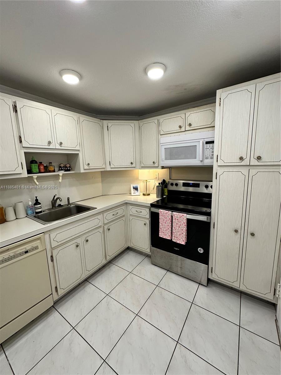 Property photo # 3