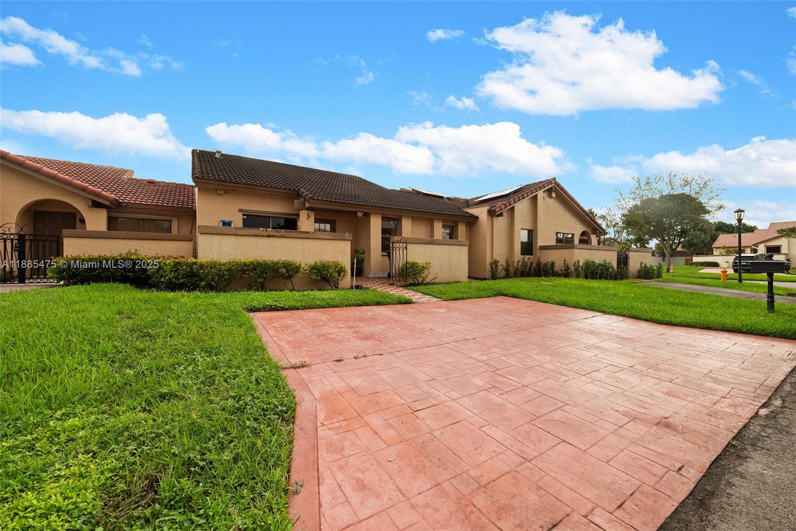 Property photo # 0