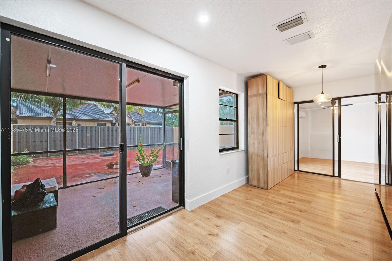 Property photo # 6
