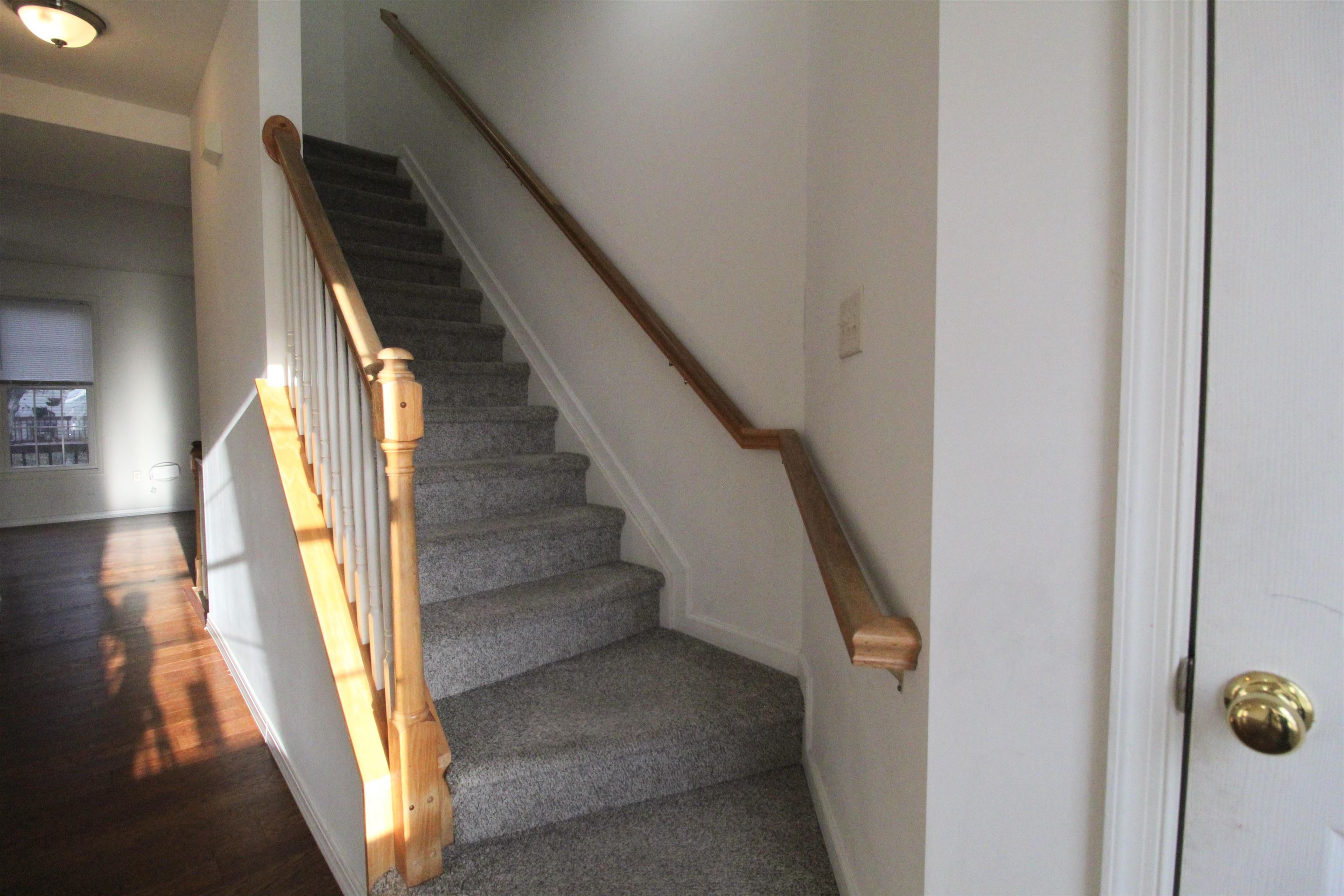 2911 Diamond Spring Ln