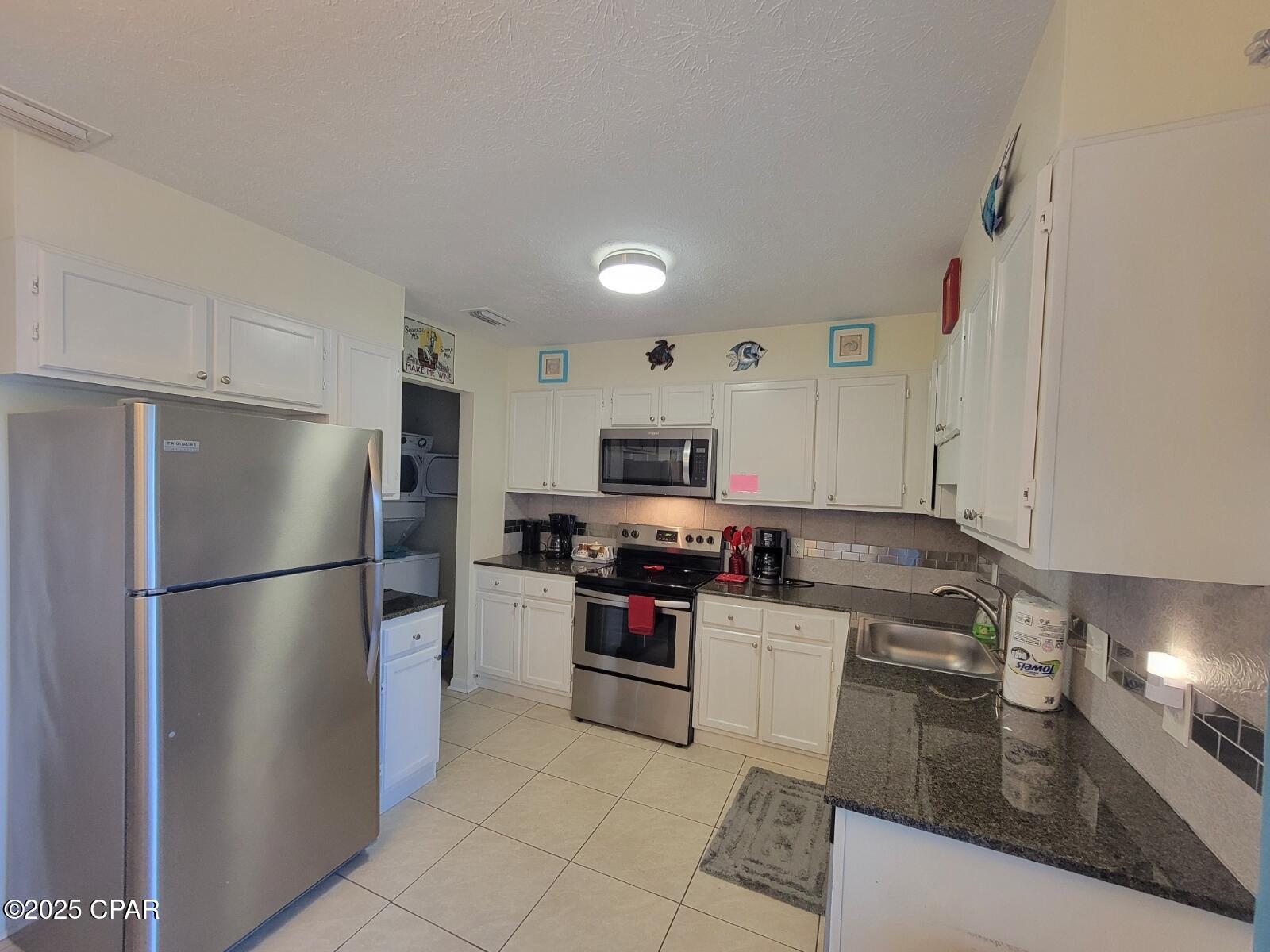 Tfhnlqhn6bko3v8_lg0i51dvafavglr O2di10yumf0