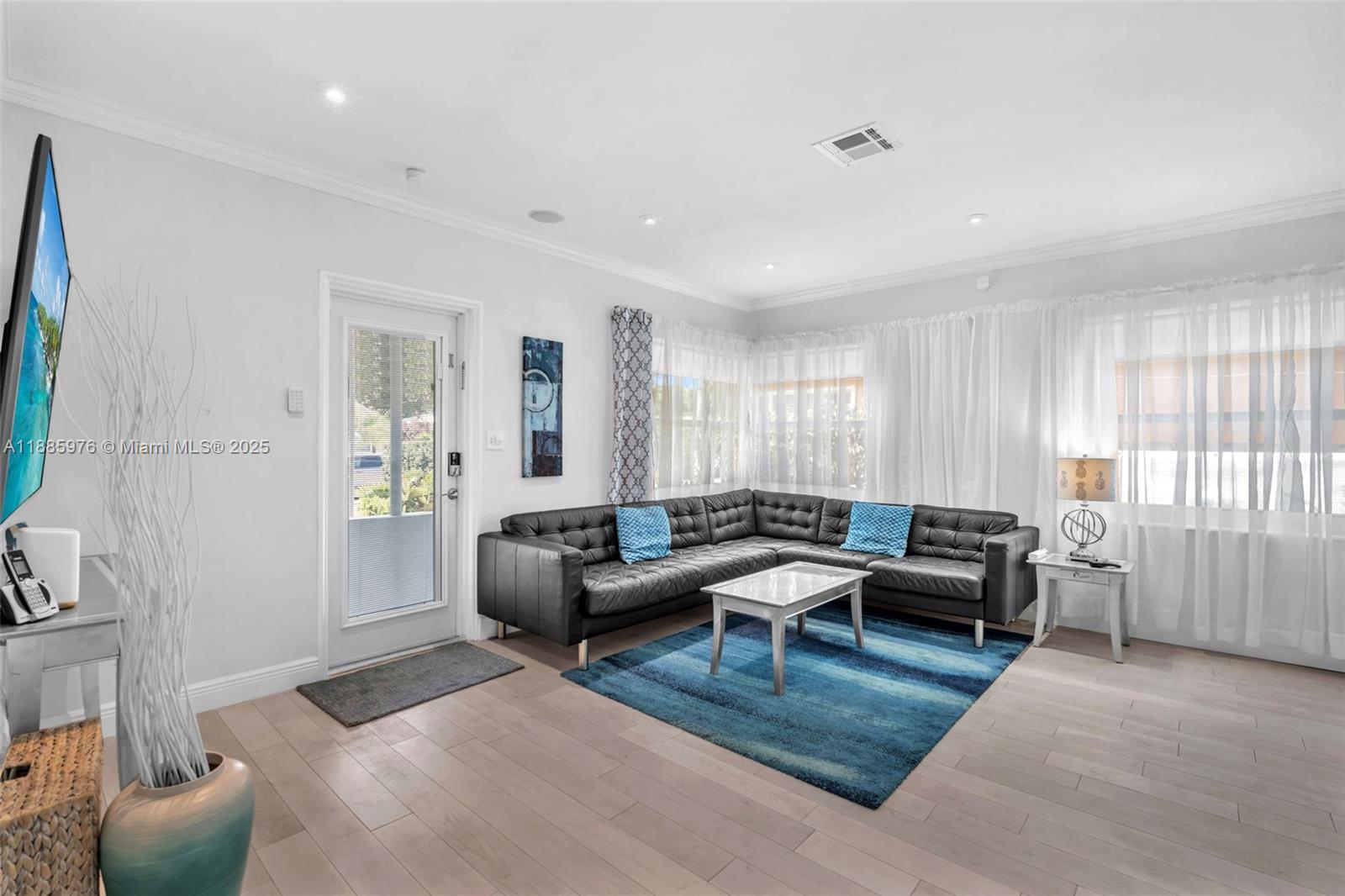 Property photo # 4