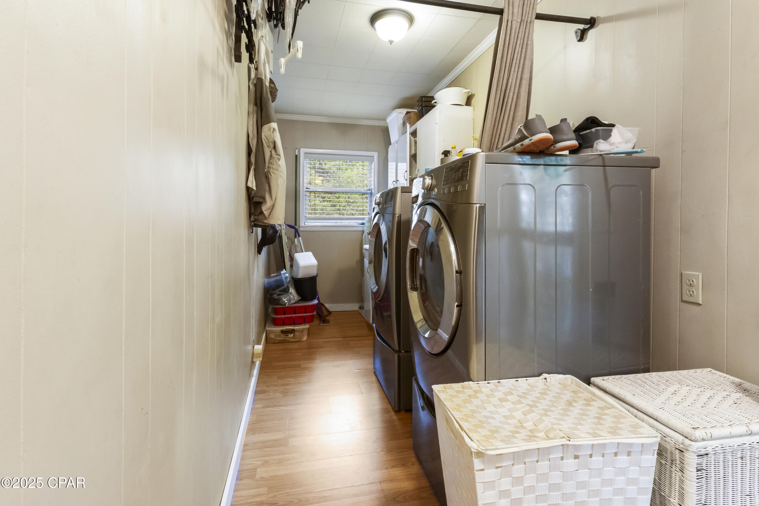 Cdky1upjyrlu_dskty81uam7vfqbzxvyry4eg_fz9wy