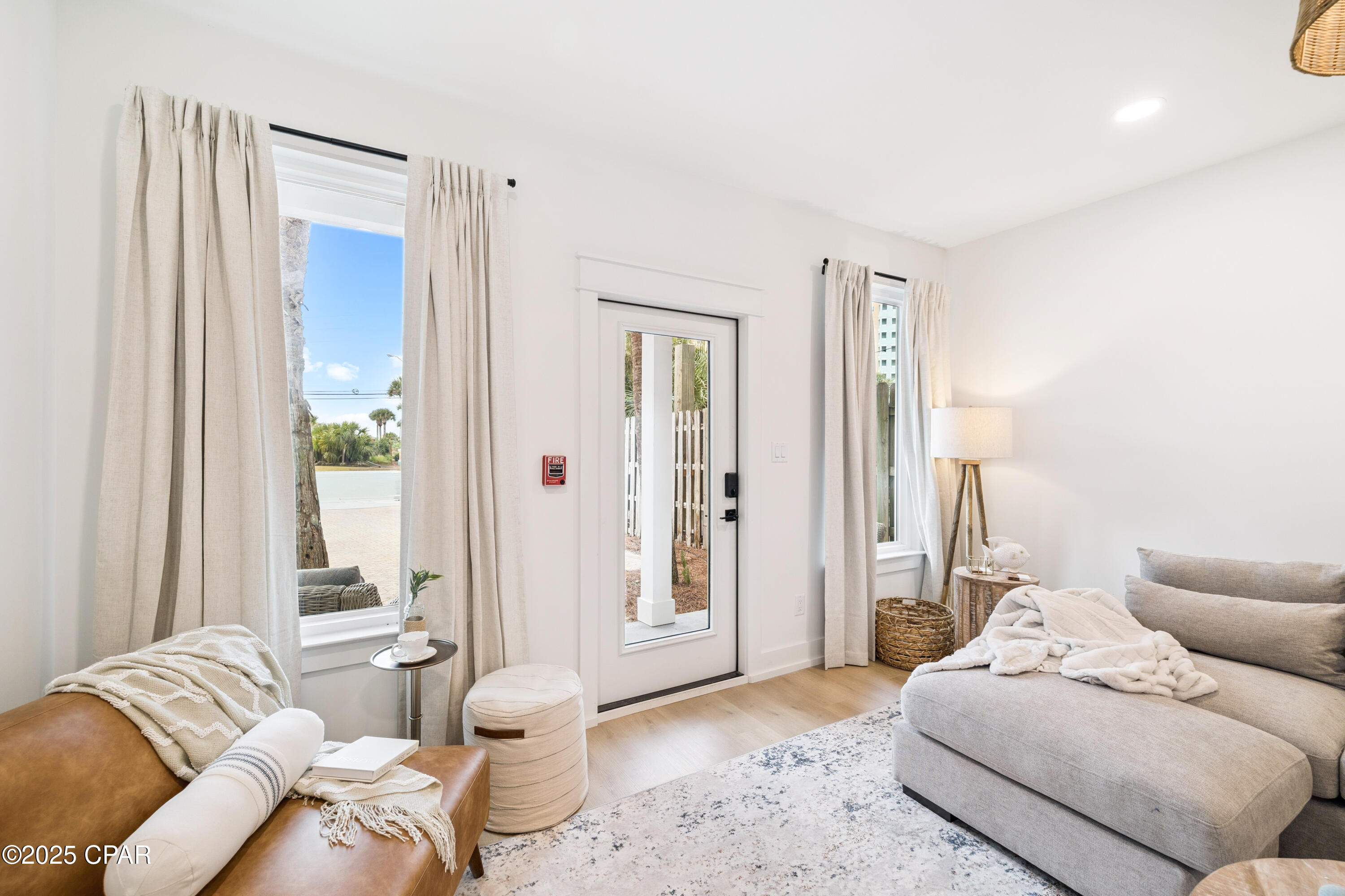 Ufl1wd8uoxxvvj2qmvdeun2i E5lvgjzuh9dmqlmgba