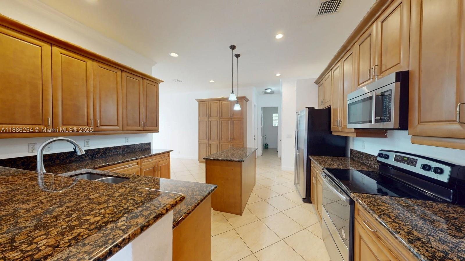 Property photo # 8