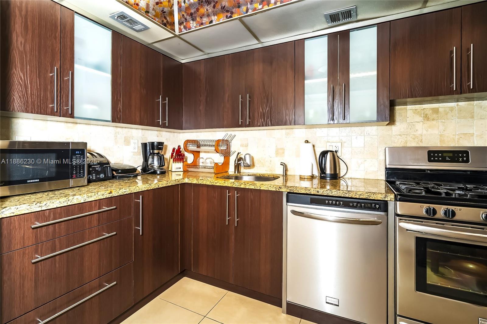 Property photo # 9