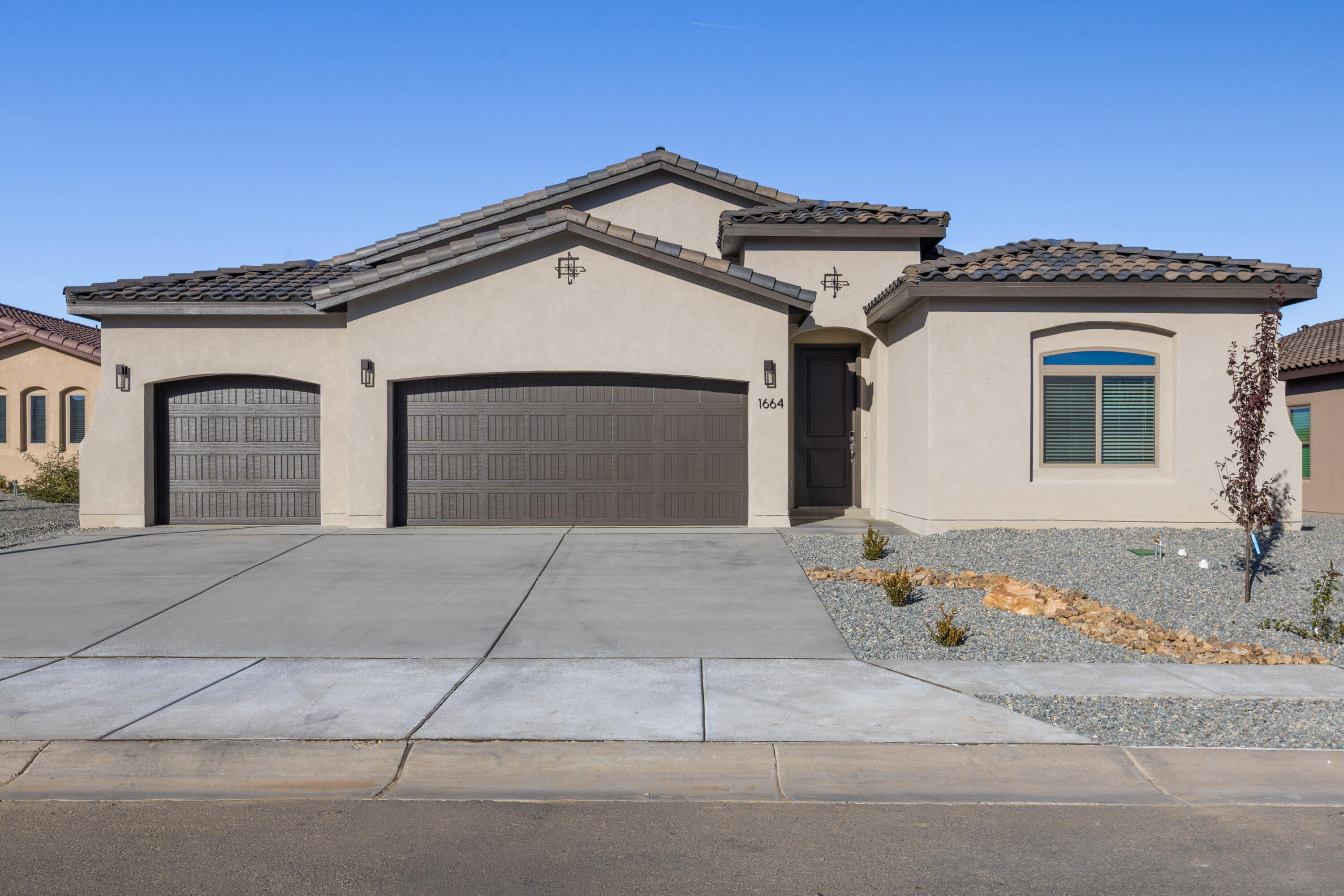 1664 Valle De Colores Street NW