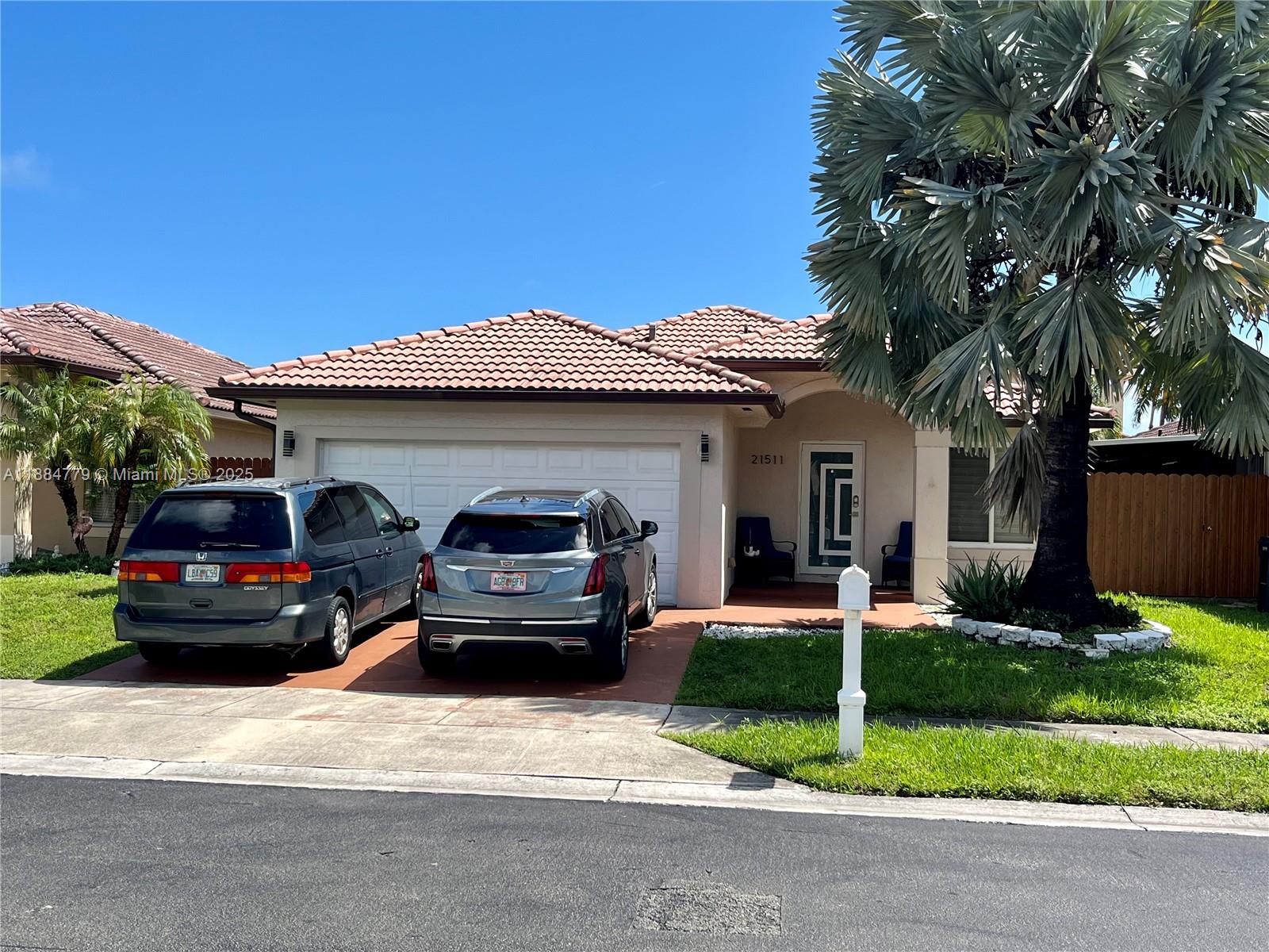 Precious Homes At Lakes B