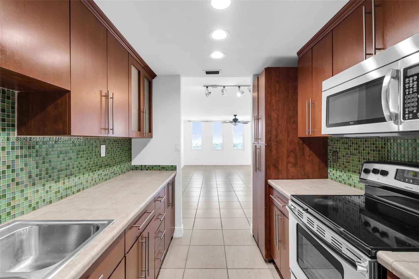 Property photo # 4
