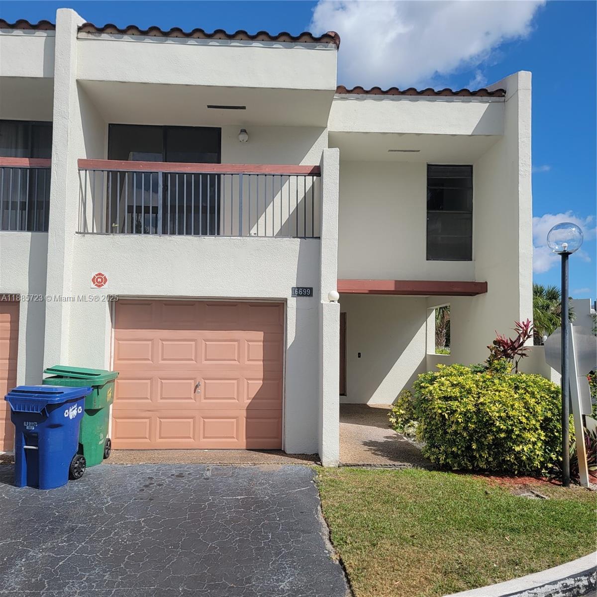 Property photo # 0