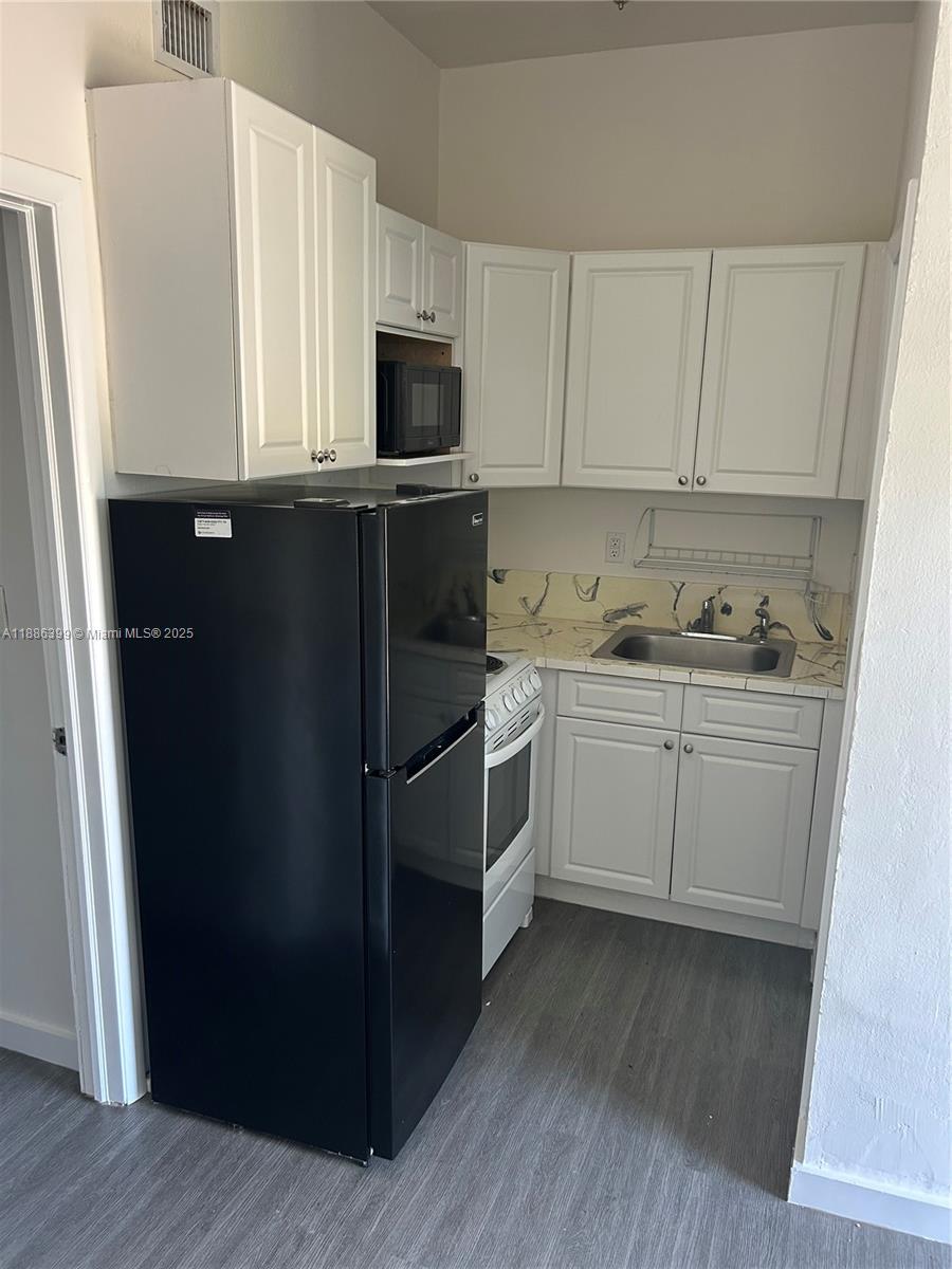 Property photo # 0