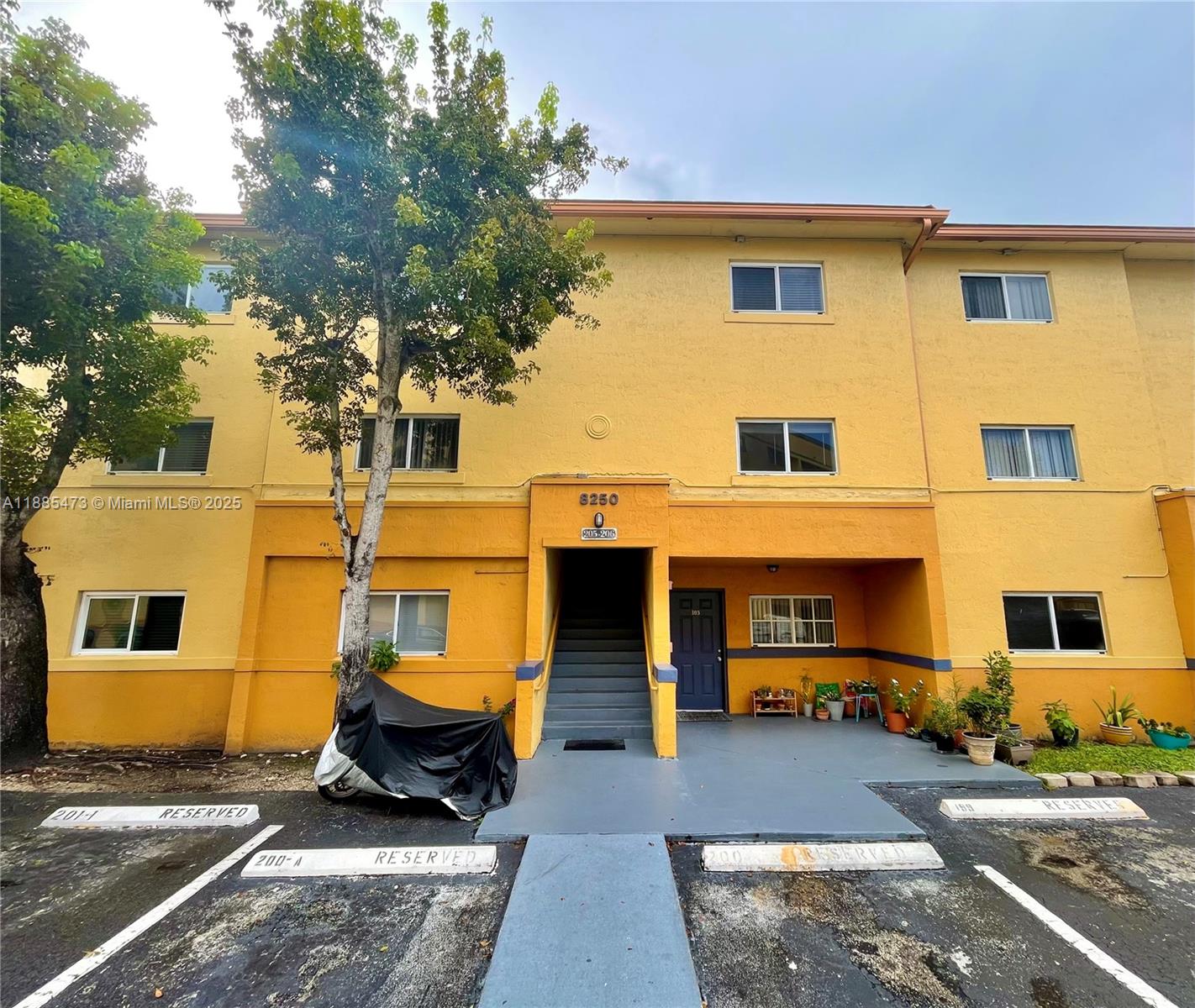 Property photo # 6