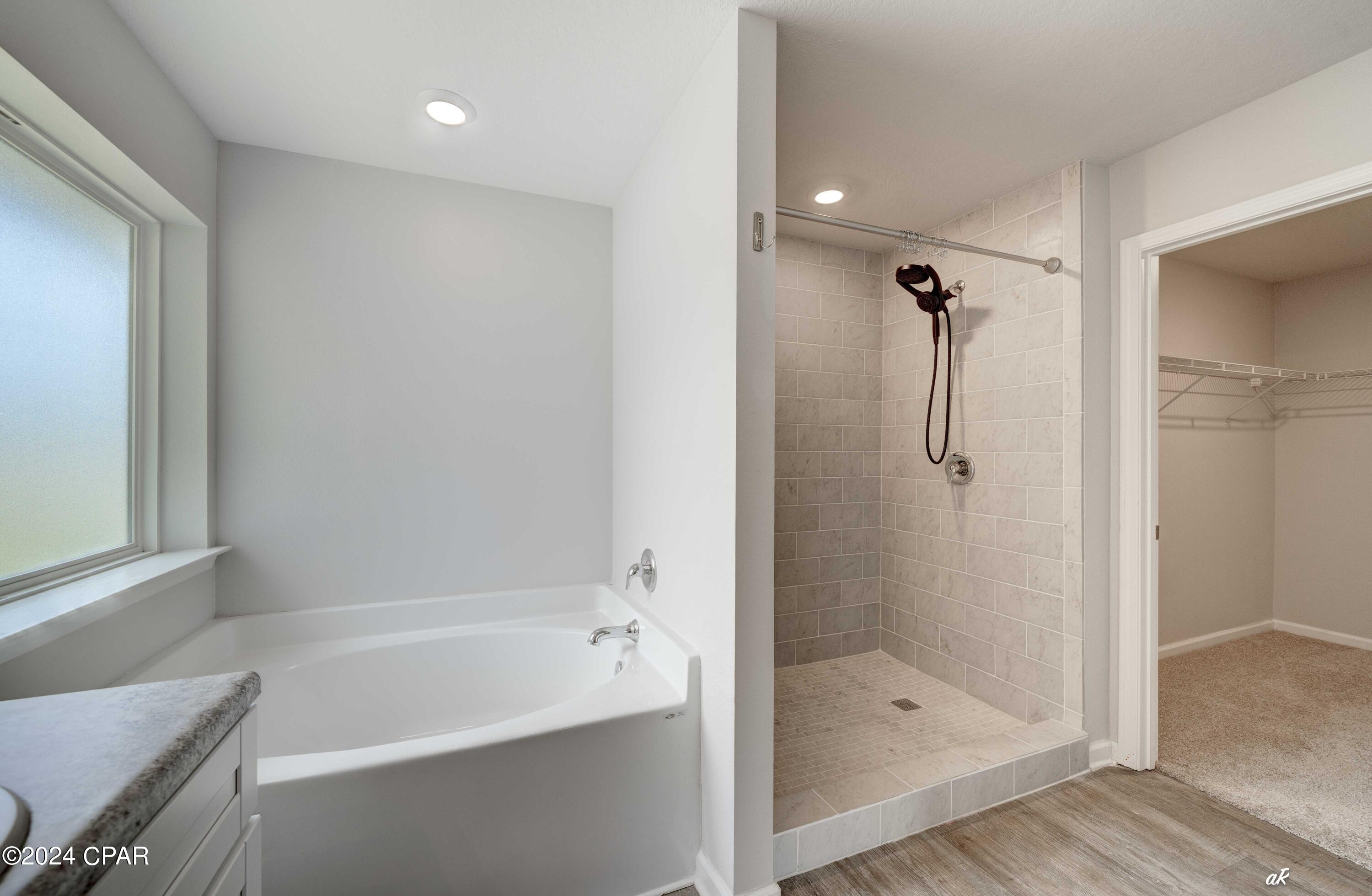 5_rlo025twalzdicr I_pqnhrtfctysm4 O0jncmj9q