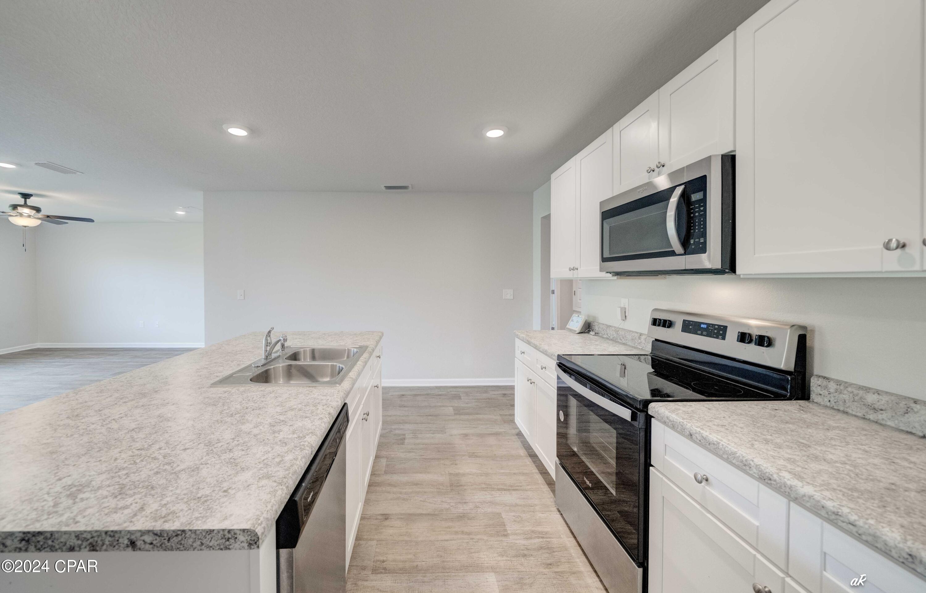 Uhmehwi_iwdvcu9lflbelhcco4dv80owuxaj_73hrei