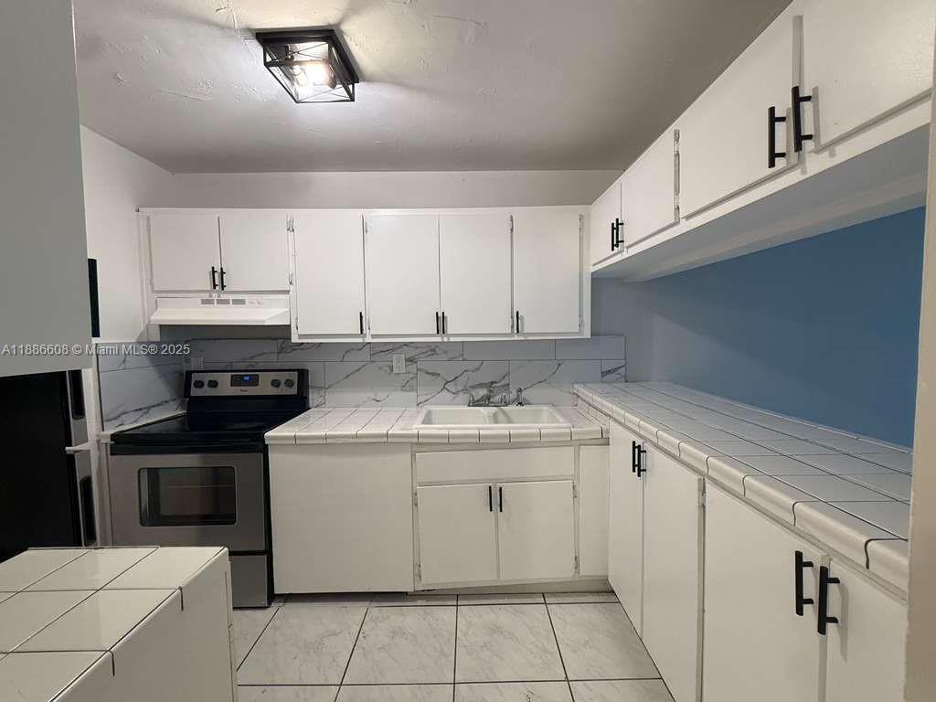 Property photo # 2