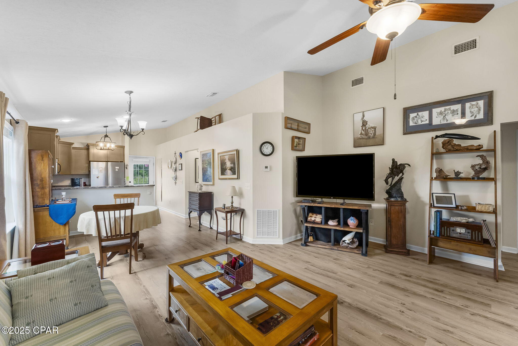 Image 12 For 2624 Avondale Court