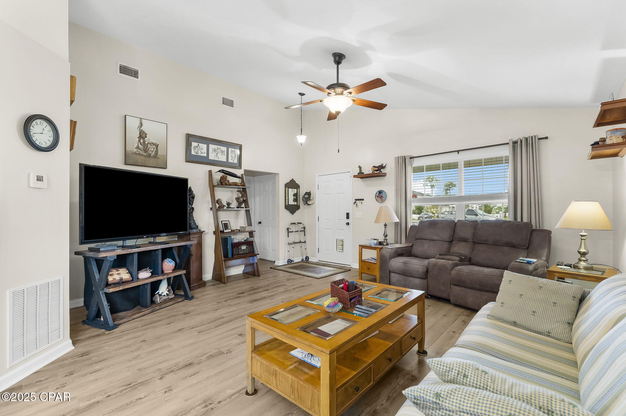 Image 4 For 2624 Avondale Court