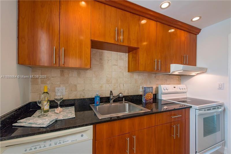 Property photo # 8
