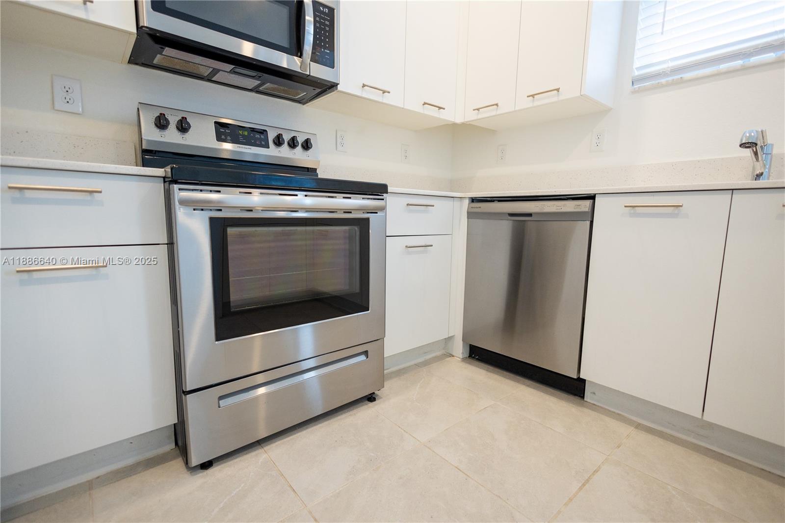 Property photo # 4