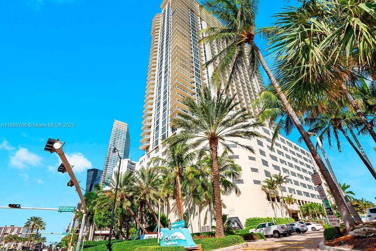 16699 Collins Ave Unit 1806, Sunny Isles Beach, Florida 33160