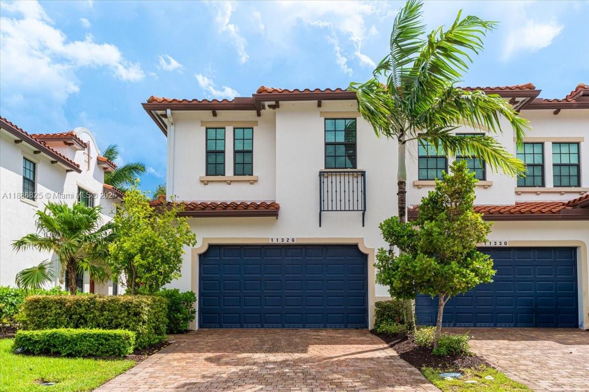 Pembroke Lakes South