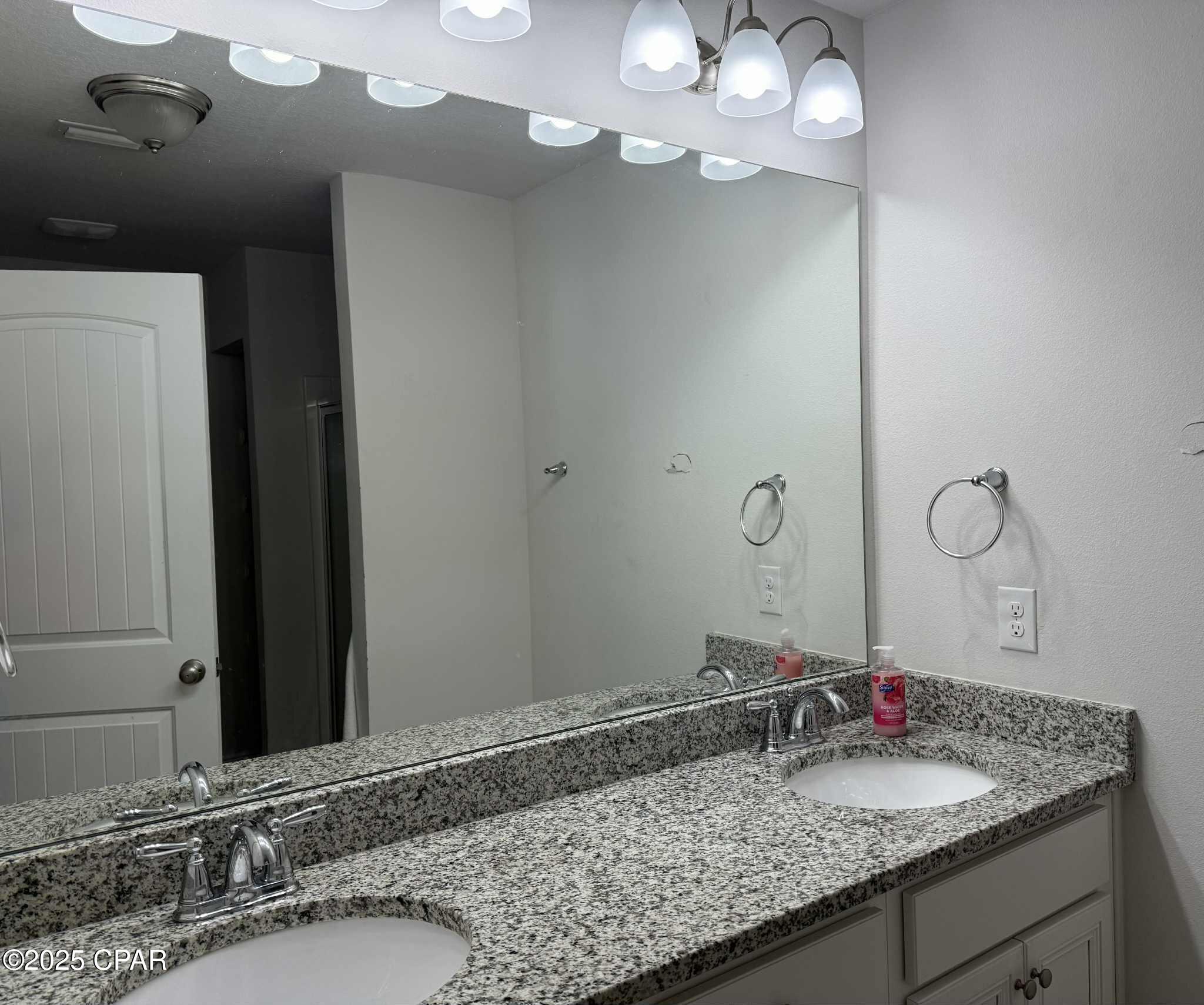 Au02sut1cqreijp5x_odxm9dn7uaqjvz_bivnz7eazi