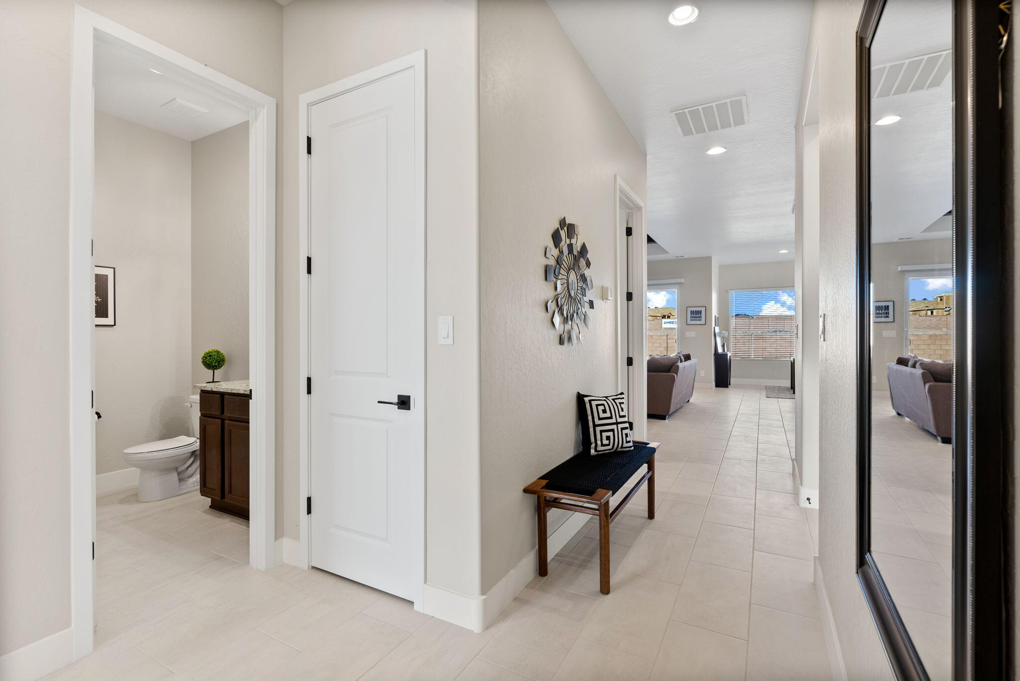 1004 Ontario Place NE 