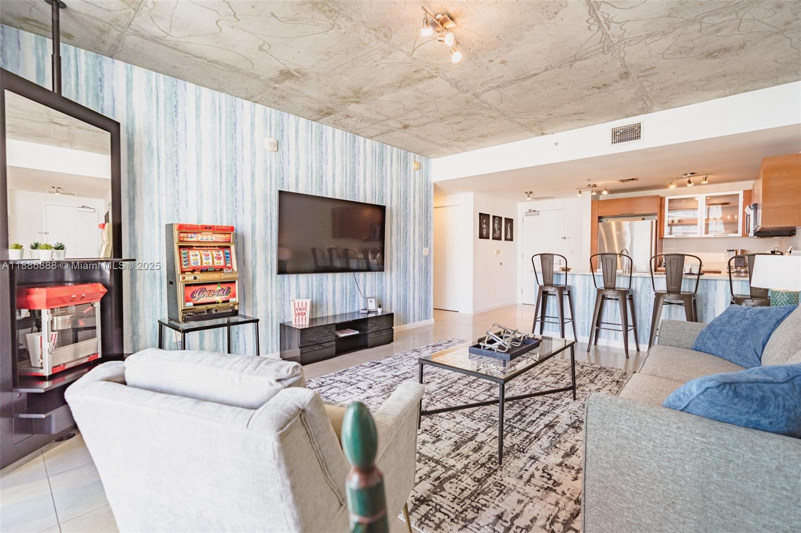 Property photo # 0