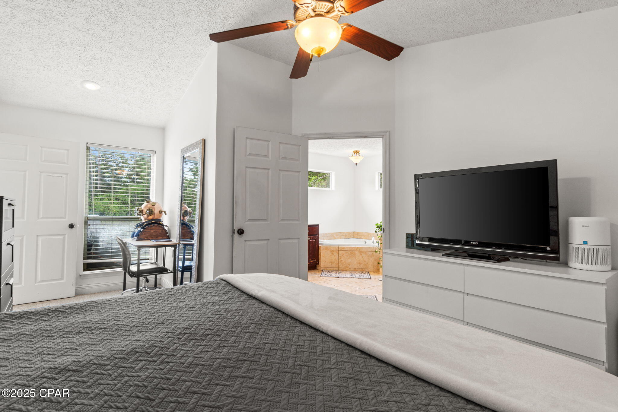 Listing photo id 21 for 6725 Harbour Boulevard